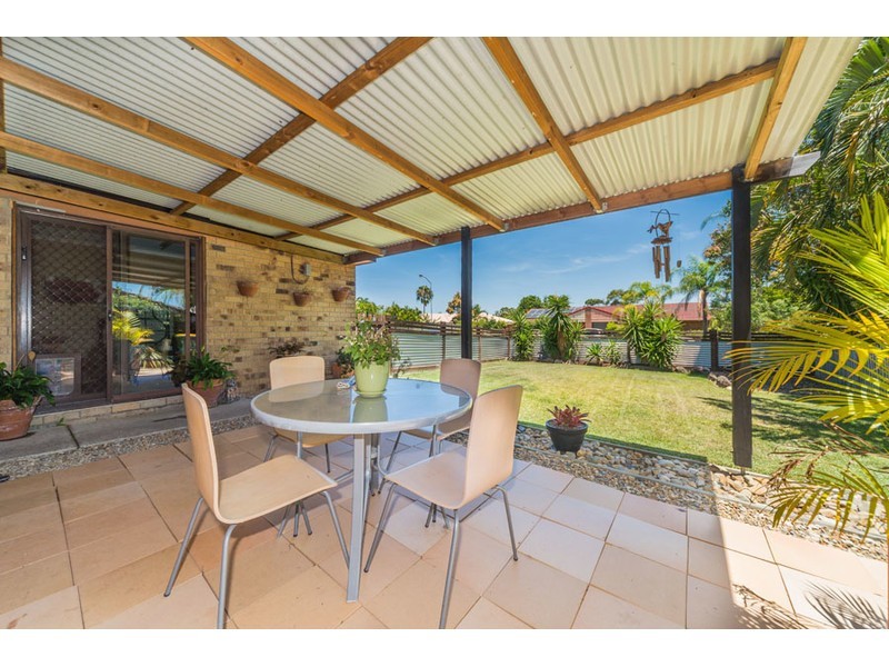 2/5 Orkney Place, Labrador QLD 4215