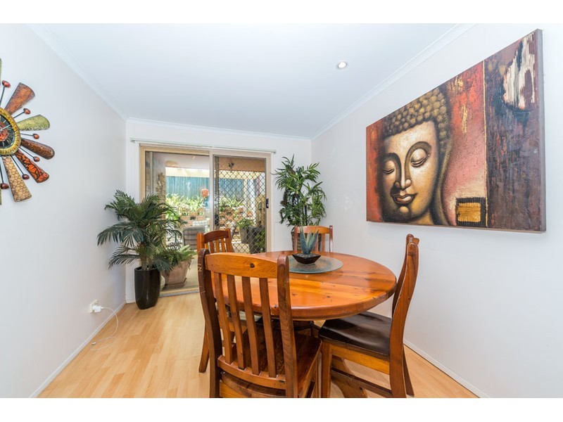 2/5 Orkney Place, Labrador QLD 4215