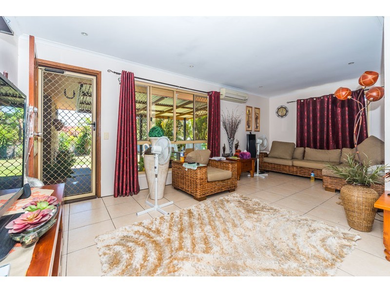 2/5 Orkney Place, Labrador QLD 4215