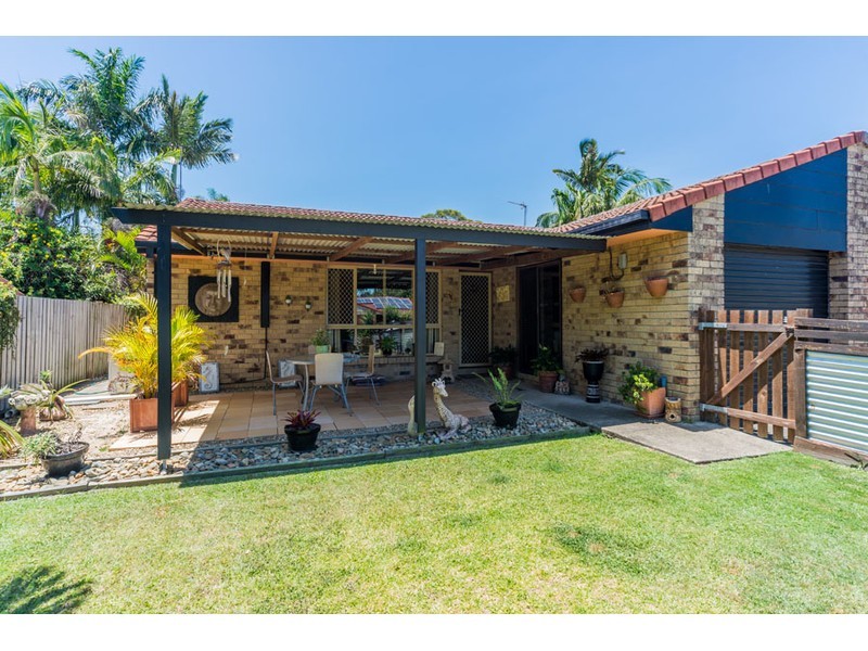 2/5 Orkney Place, Labrador QLD 4215