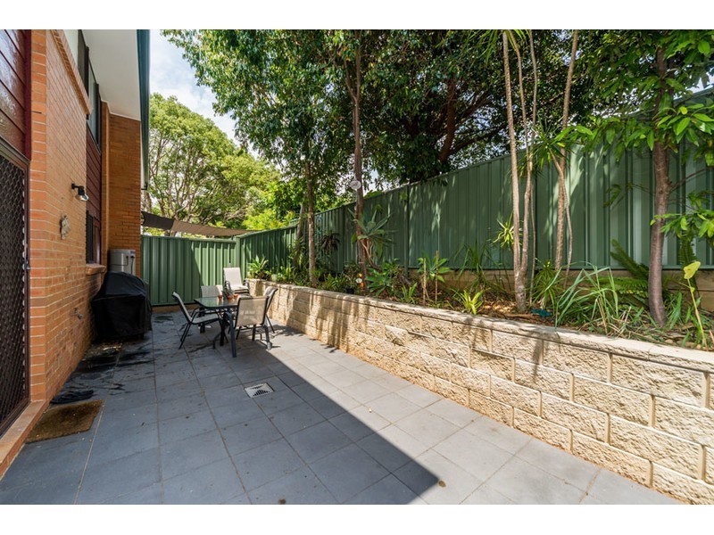 8/35 McMillan Street, Labrador QLD 4215