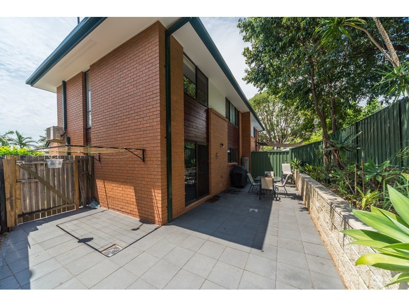 8/35 McMillan Street, Labrador QLD 4215