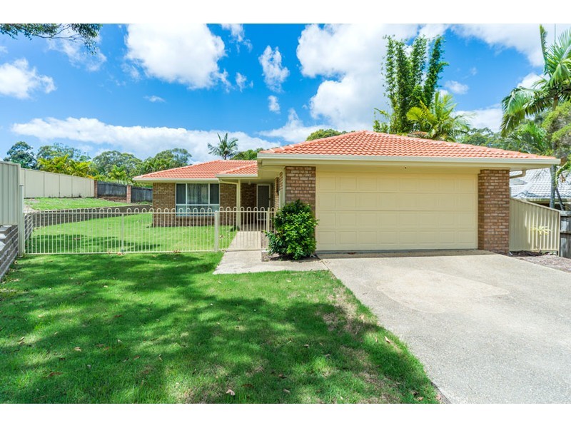 35 Clubhouse Drive, Arundel QLD 4214