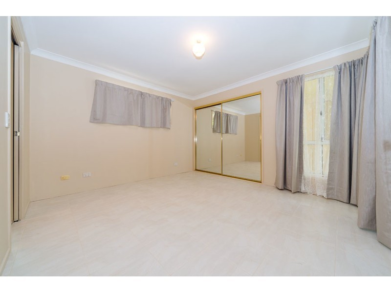 35 Clubhouse Drive, Arundel QLD 4214