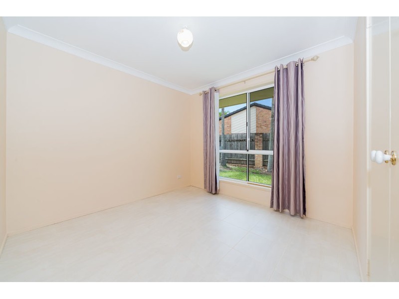 35 Clubhouse Drive, Arundel QLD 4214