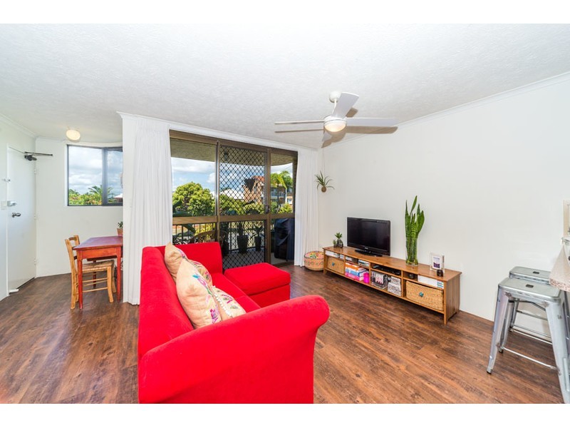 4/33 Whiting Street, Labrador QLD 4215