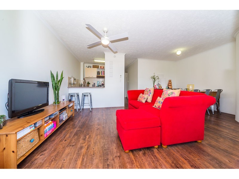 4/33 Whiting Street, Labrador QLD 4215