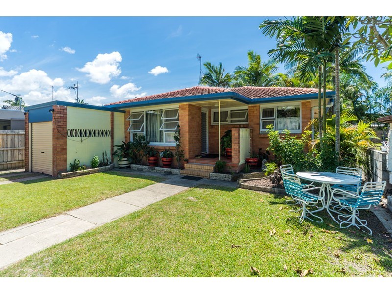 22 Reynolds Avenue, Labrador QLD 4215