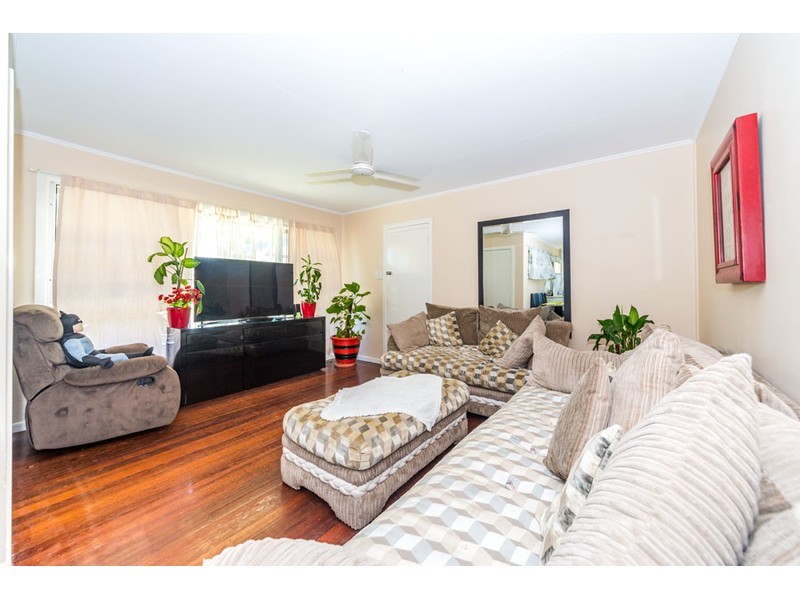 22 Reynolds Avenue, Labrador QLD 4215