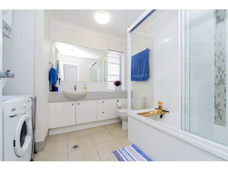 20/8 Ahern Street, Labrador QLD 4215
