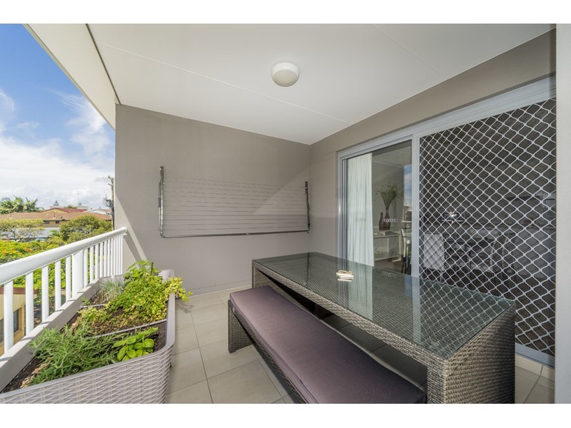 20/8 Ahern Street, Labrador QLD 4215