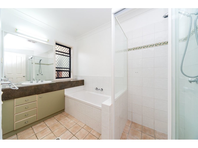 32 Zac Avenue, Coombabah QLD 4216