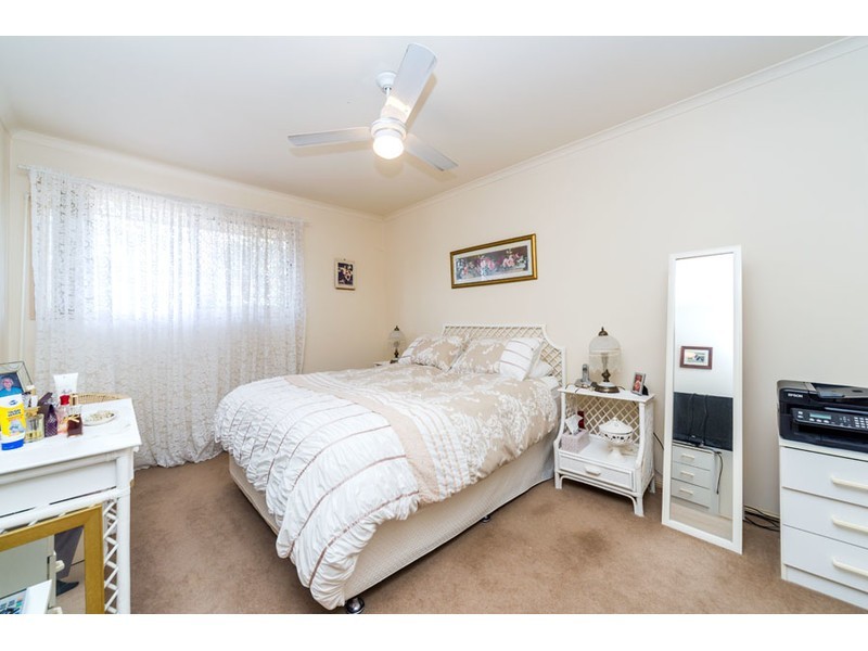 2/154 Central Street, Labrador QLD 4215