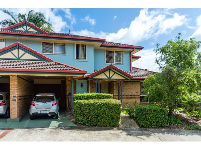 2/154 Central Street, Labrador QLD 4215