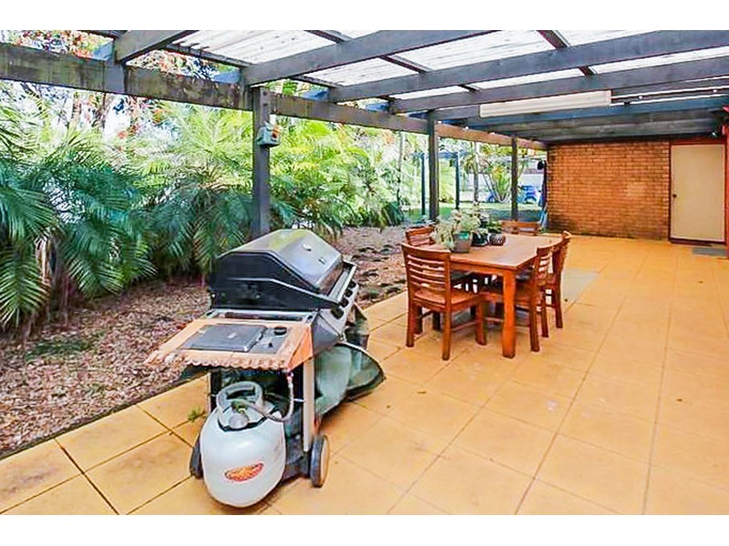 3 Fadden Close, Arundel QLD 4214