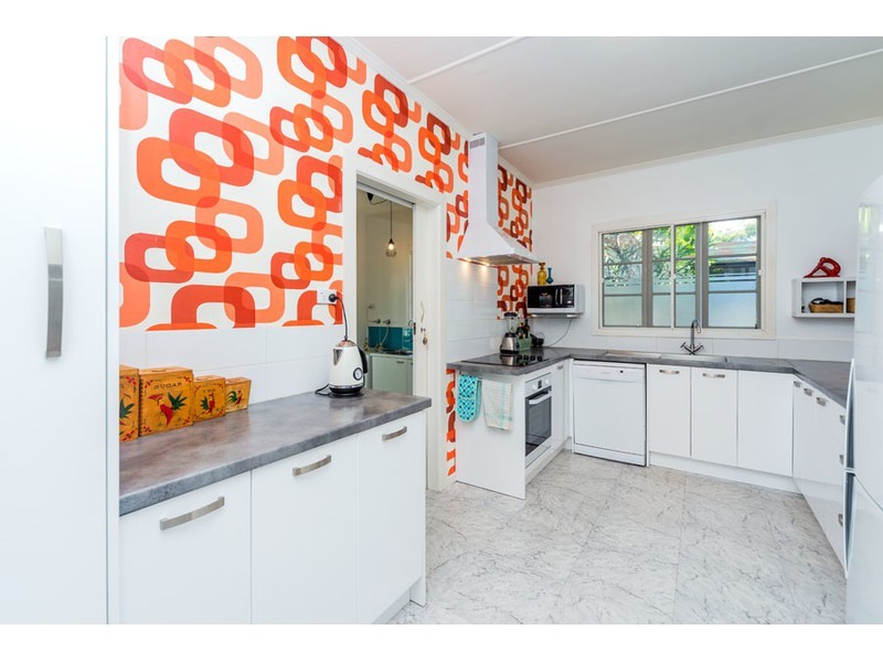 66 Central Street, Labrador QLD 4215