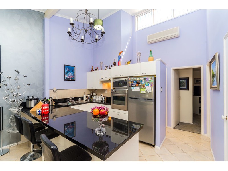 37/63 Olsen Avenue, Labrador QLD 4215