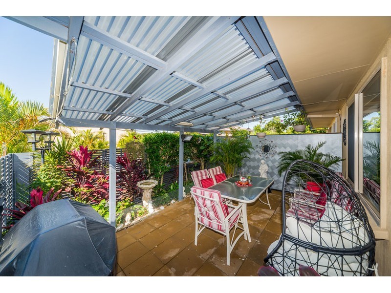 37/63 Olsen Avenue, Labrador QLD 4215