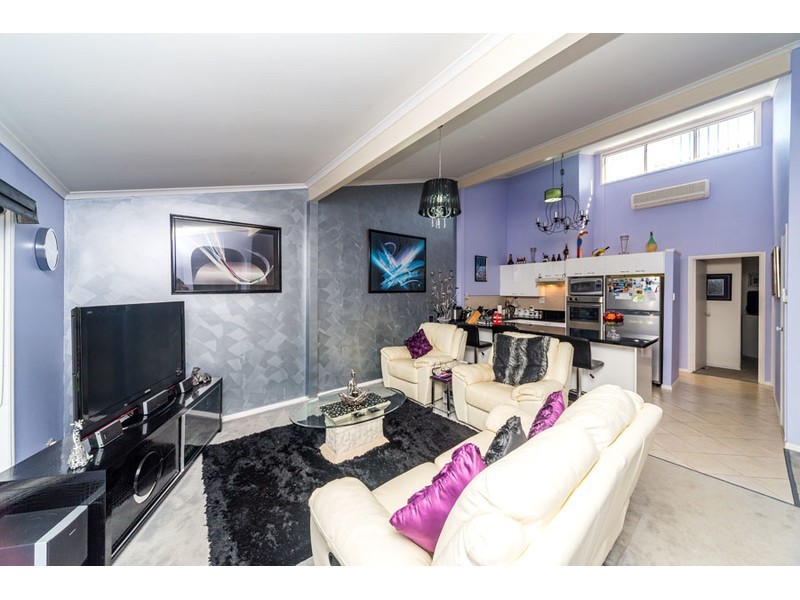 37/63 Olsen Avenue, Labrador QLD 4215