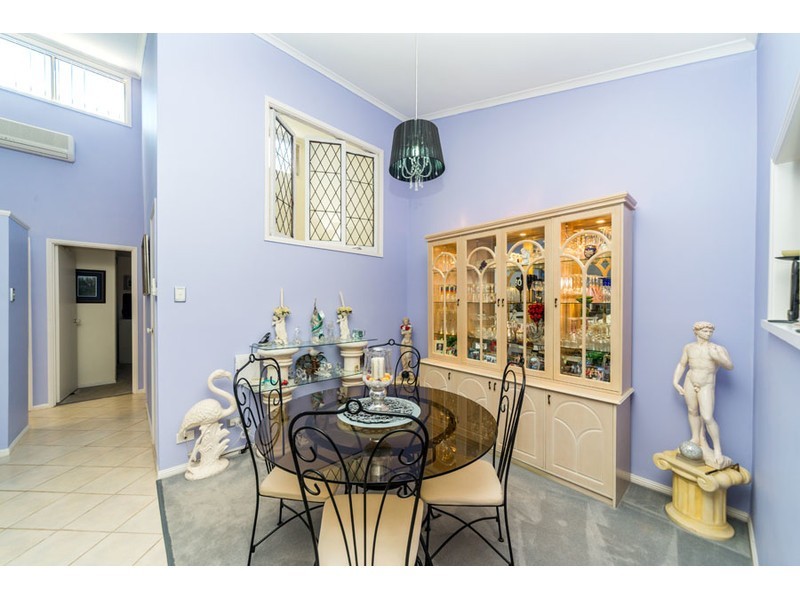 37/63 Olsen Avenue, Labrador QLD 4215