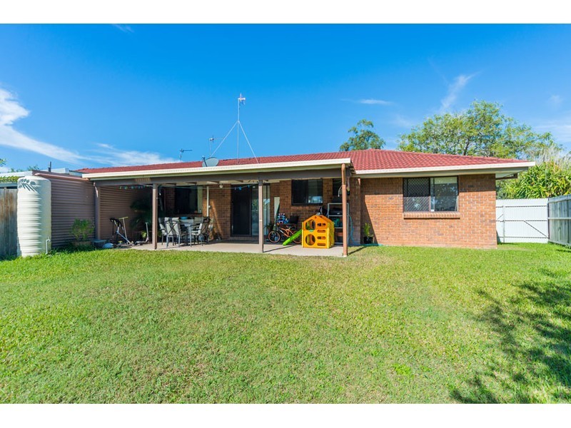 2/291A Government Road, Labrador QLD 4215