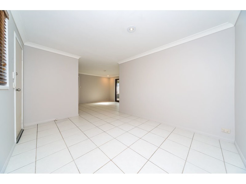 1/203 Central Street, Labrador QLD 4215