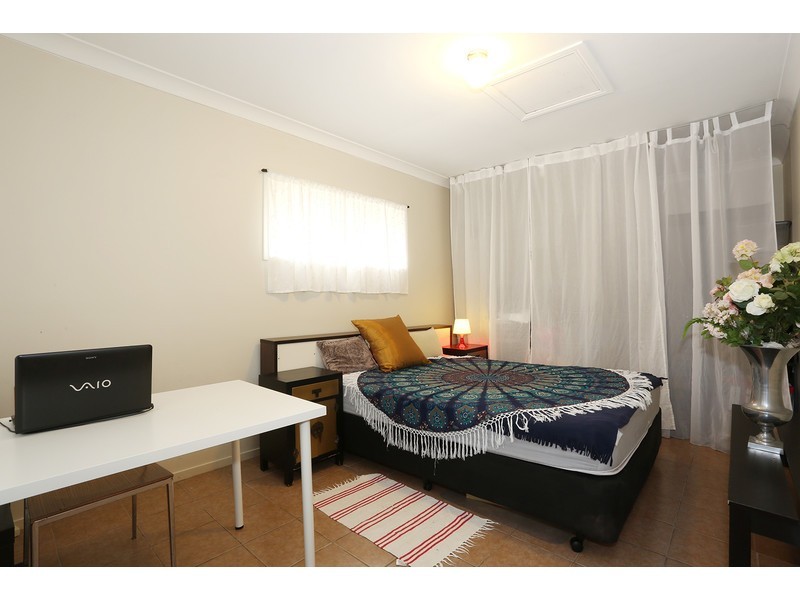 1/80 Broad Street, Labrador QLD 4215