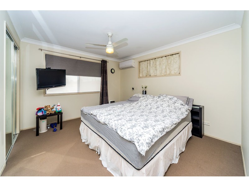 1/80 Broad Street, Labrador QLD 4215