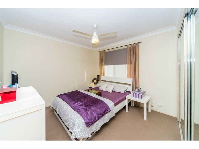 1/80 Broad Street, Labrador QLD 4215