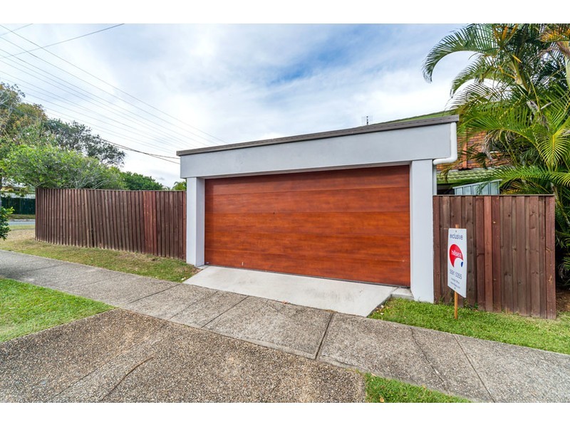 1/80 Broad Street, Labrador QLD 4215