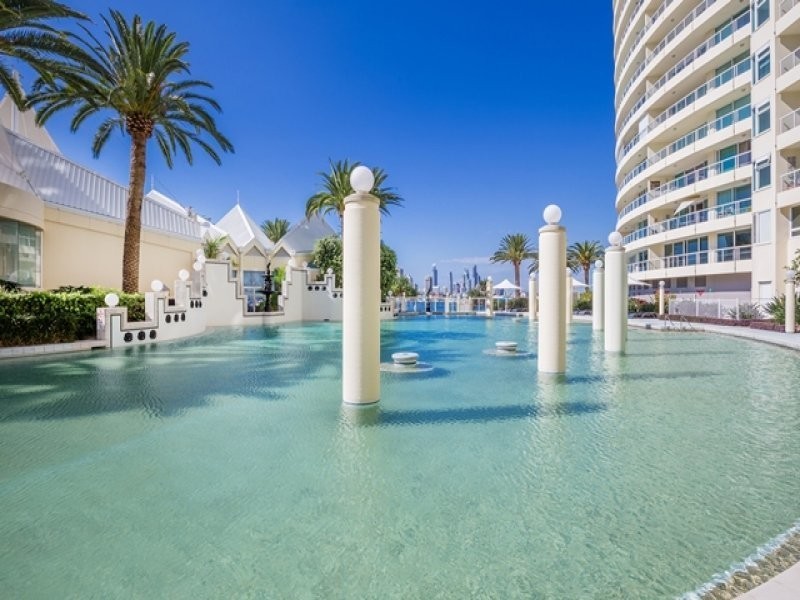 A10-1/75 Brighton Parade, Southport QLD 4215