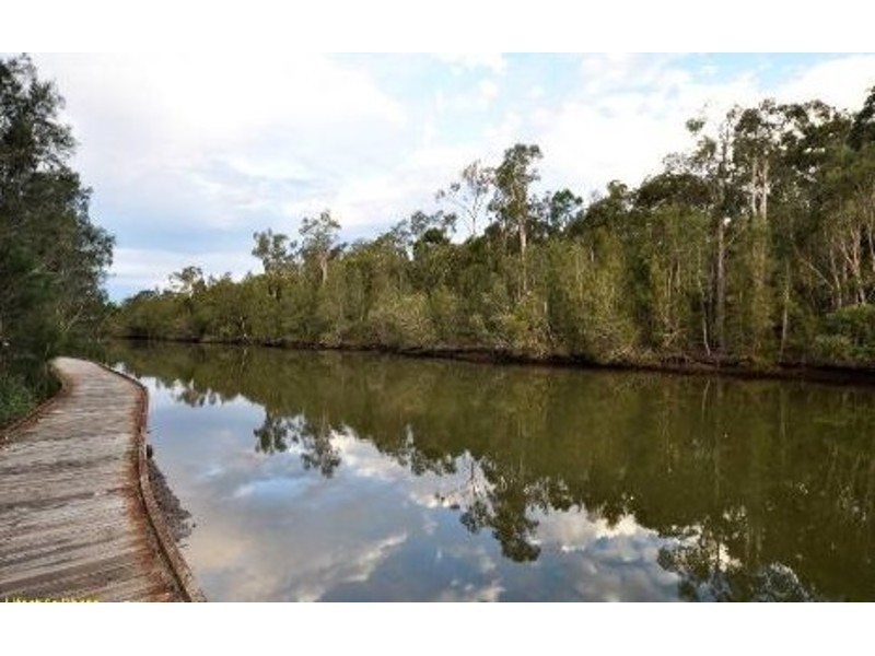 2/26 Sanctuary Court, Coombabah QLD 4216