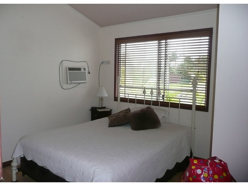 64 Usher Avenue, Labrador QLD 4215