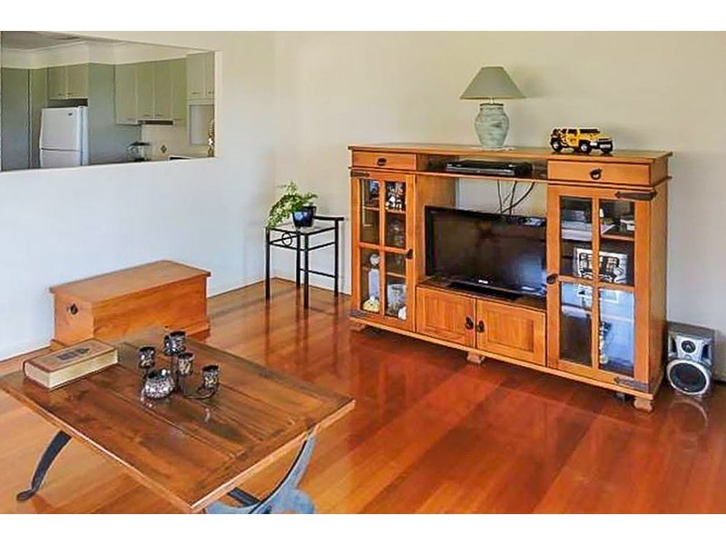 2/11 Hilltop Street, Labrador QLD 4215