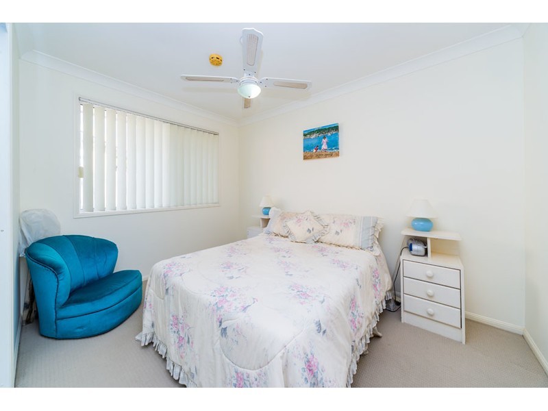 1/31 Kenny Drive, Labrador QLD 4215