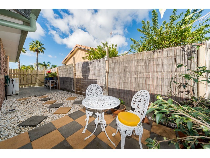 1/31 Kenny Drive, Labrador QLD 4215