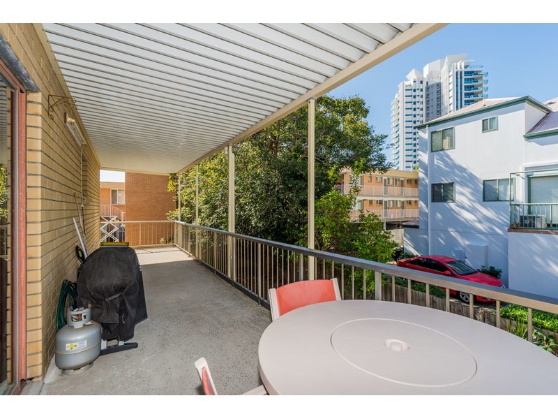 13/9 Bradford Street, Labrador QLD 4215