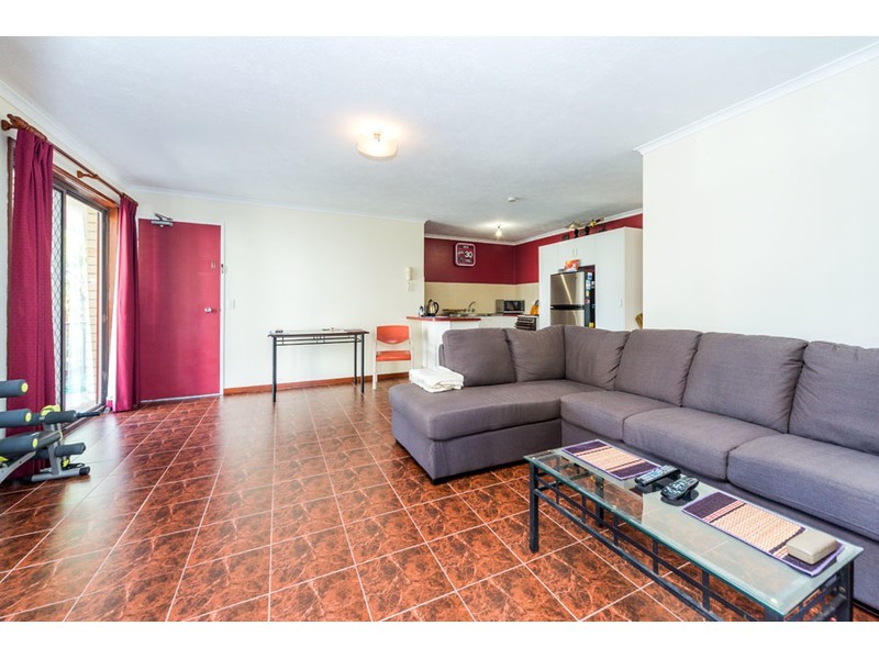 13/9 Bradford Street, Labrador QLD 4215