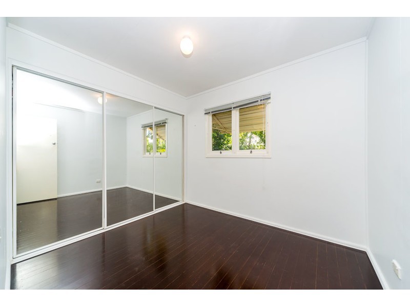 3 Penrock Parade, Labrador QLD 4215