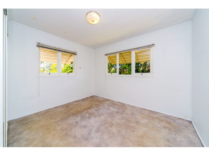 3 Penrock Parade, Labrador QLD 4215