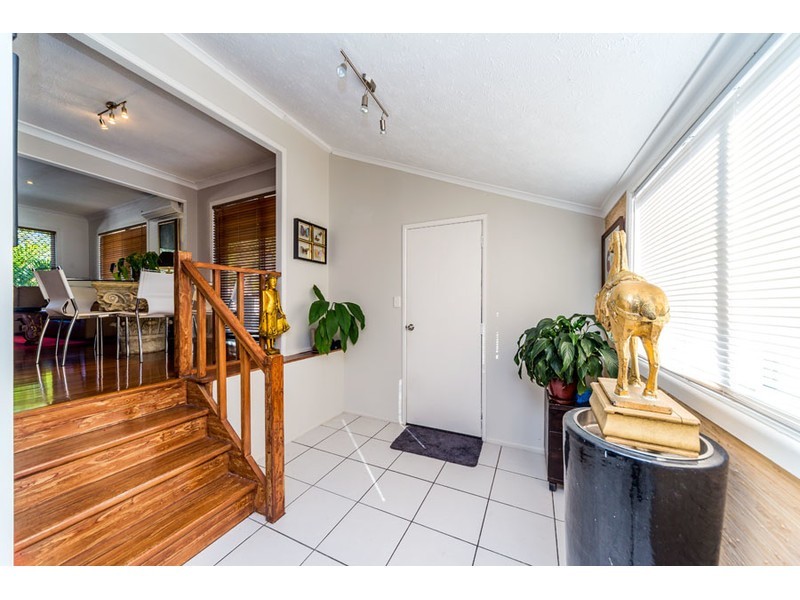 136 Muir Street, Labrador QLD 4215