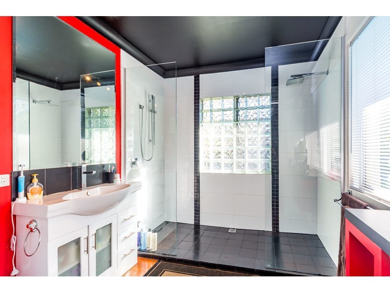 136 Muir Street, Labrador QLD 4215