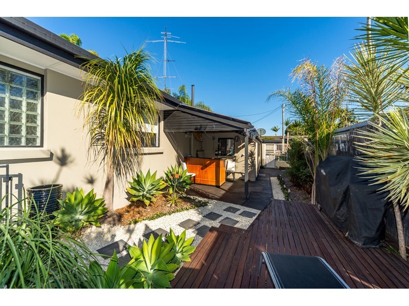 136 Muir Street, Labrador QLD 4215