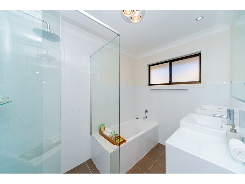 3 Gretel Place, Hollywell QLD 4216