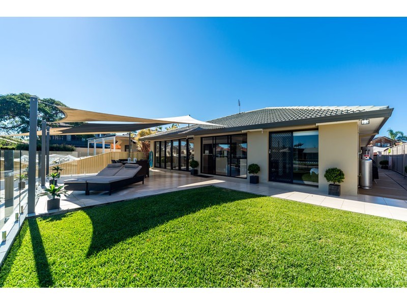 3 Gretel Place, Hollywell QLD 4216