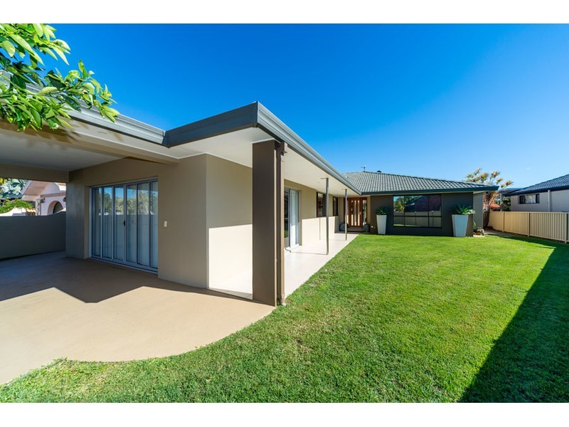 3 Gretel Place, Hollywell QLD 4216