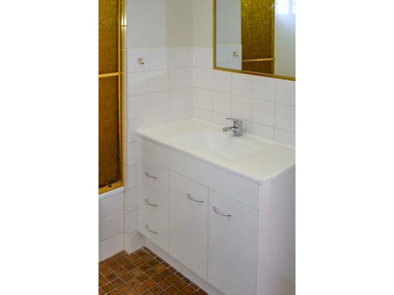 17/115 Frank Street, Labrador QLD 4215