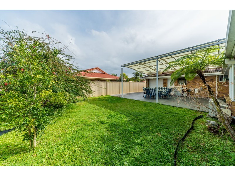 4 Birdie Court, Arundel QLD 4214