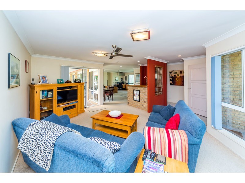 10 Goulburn Close, Arundel QLD 4214