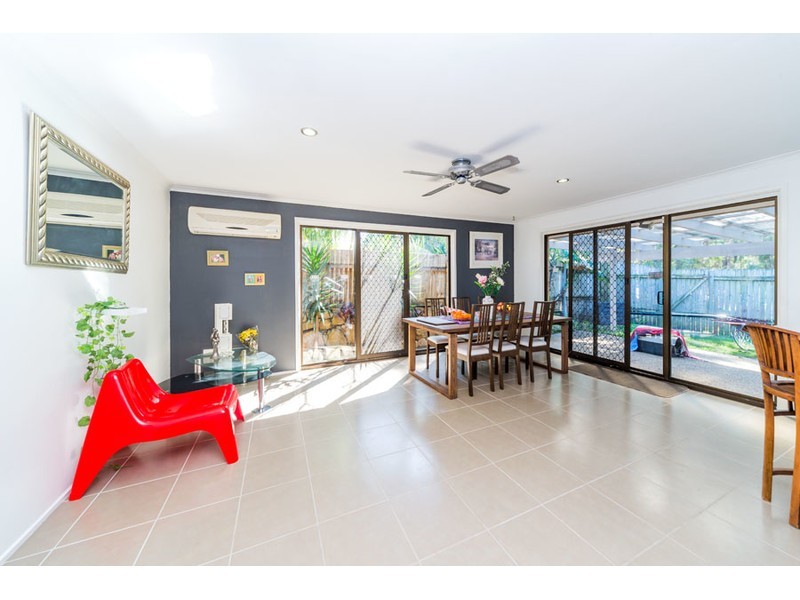 23 Footscray Court, Arundel QLD 4214